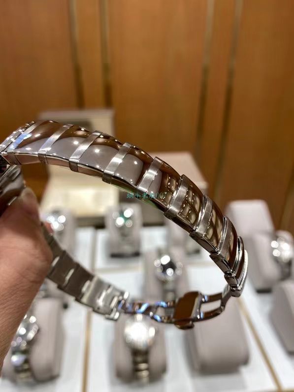 BV厂宝格丽一比一复刻高仿女士手表LVCEA系列102194 LU28WSPGSPG/12腕表 / BG066