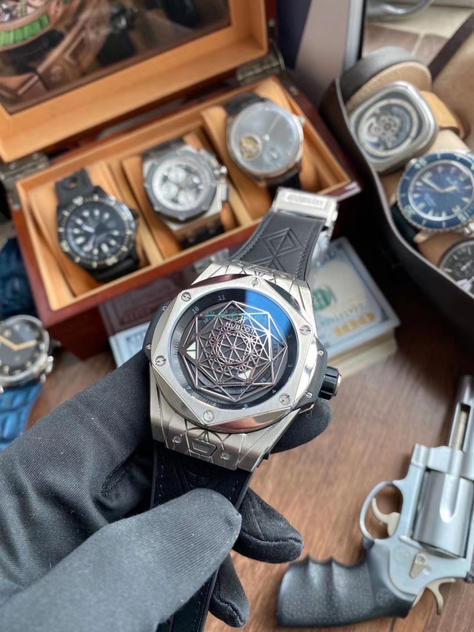 WWF厂超A高仿宇舶刺青系列415.NX.1112.VR.MXM16腕表 / YB086