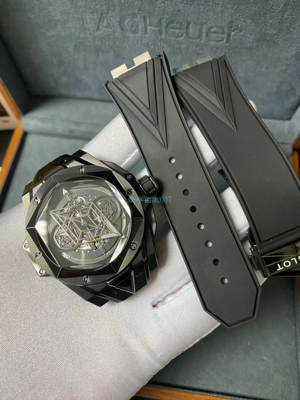 HB厂超A高仿手表宇舶 Sang Bleu II 刺青二代418.OX.2001.RX.1604.MXM20腕表 / YB117