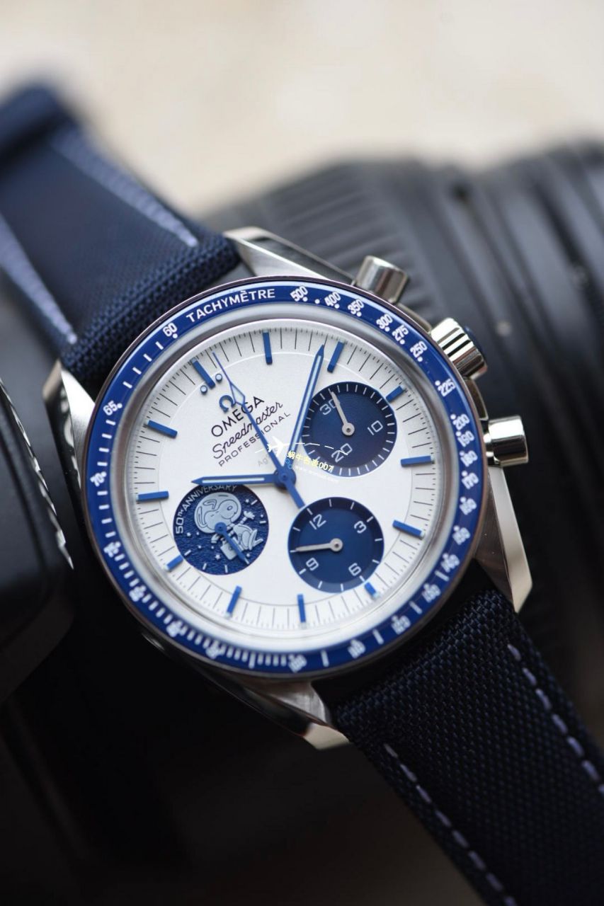 视频评测OS欧米茄超霸系列复刻高仿310.32.42.50.02.001腕表(史努比奖”50周年纪念腕表) / M778