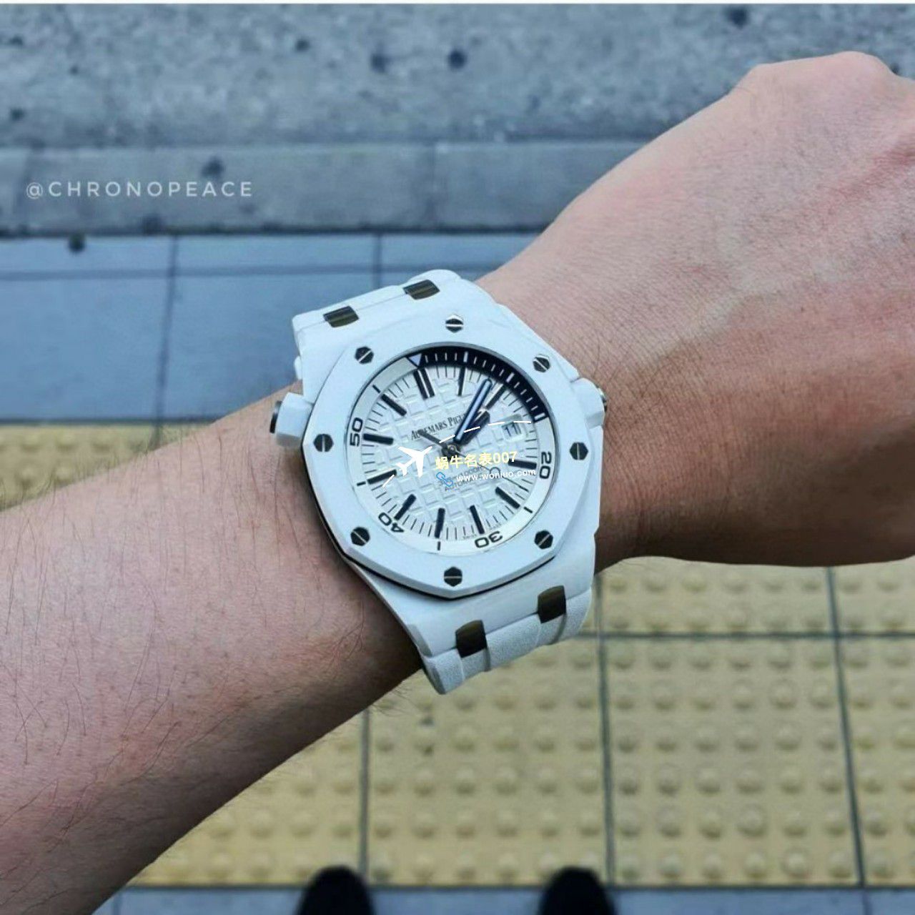 APS厂一比一复刻手表爱彼皇家橡树离岸型15707CB.OO.A010CA.01和15707CE.OO.A002CA.01 / AP227