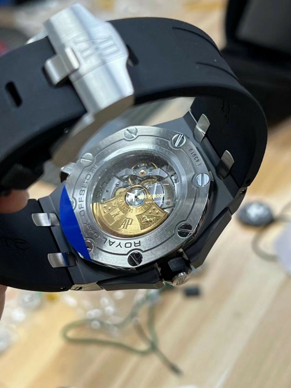 APS厂一比一复刻手表爱彼皇家橡树离岸型15707CB.OO.A010CA.01和15707CE.OO.A002CA.01 / AP227