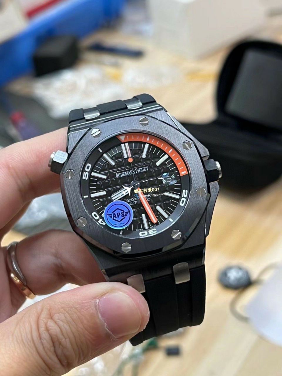 APS厂一比一复刻手表爱彼皇家橡树离岸型15707CB.OO.A010CA.01和15707CE.OO.A002CA.01 / AP227