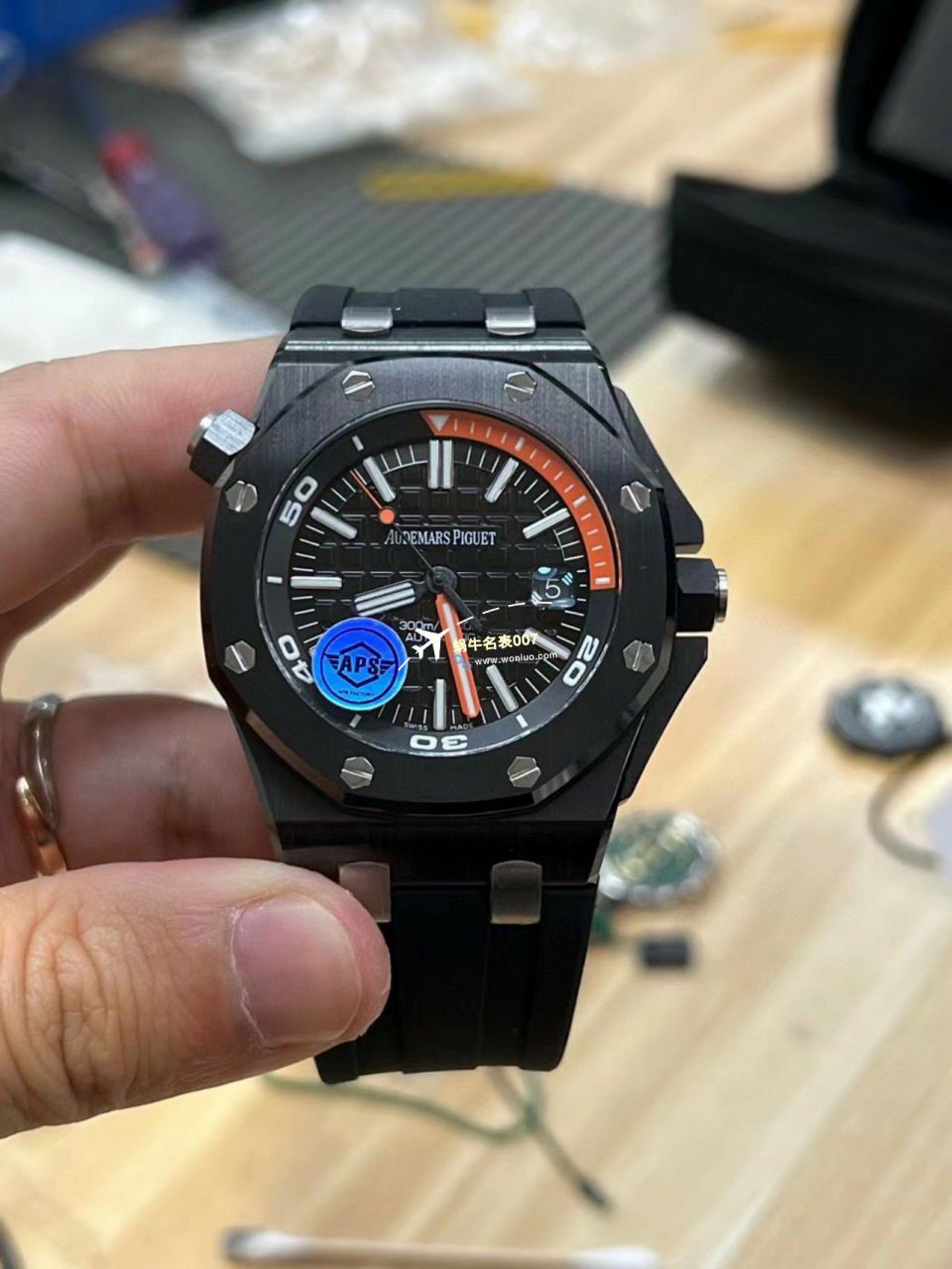 APS厂一比一复刻手表爱彼皇家橡树离岸型15707CB.OO.A010CA.01和15707CE.OO.A002CA.01 / AP227