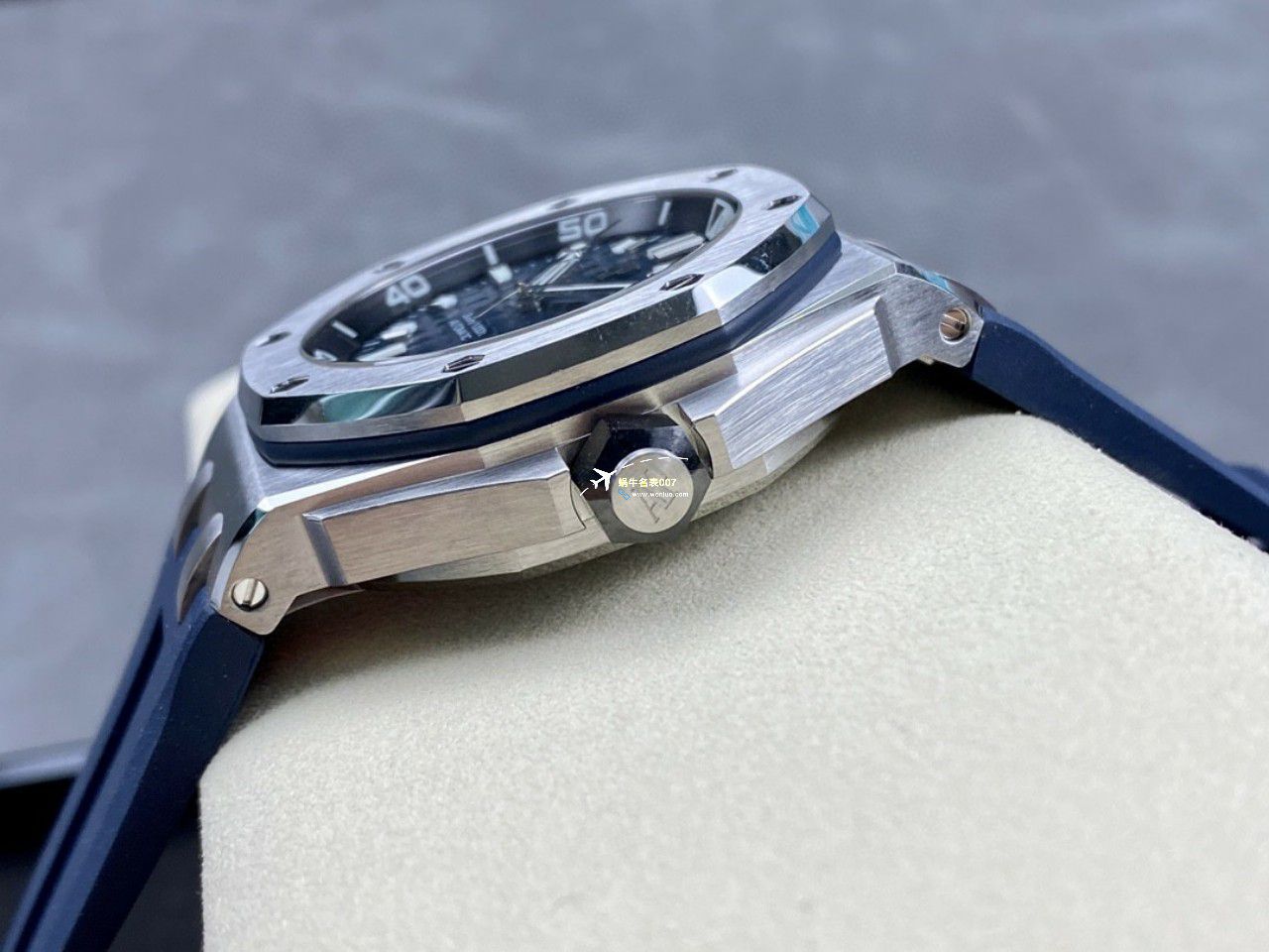 APF厂一比一顶级复刻高仿手表爱彼皇家橡树离岸型15720ST.OO.A027CA.01四颜面腕表 / AP230