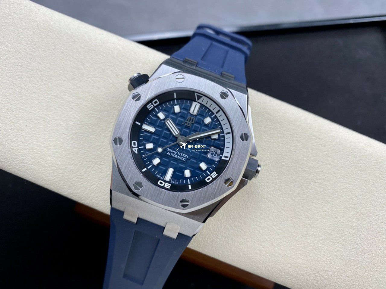 APF厂一比一高仿手表爱彼皇家橡树离岸型系列15720CN.OO.A002CA.01腕表 / AP231