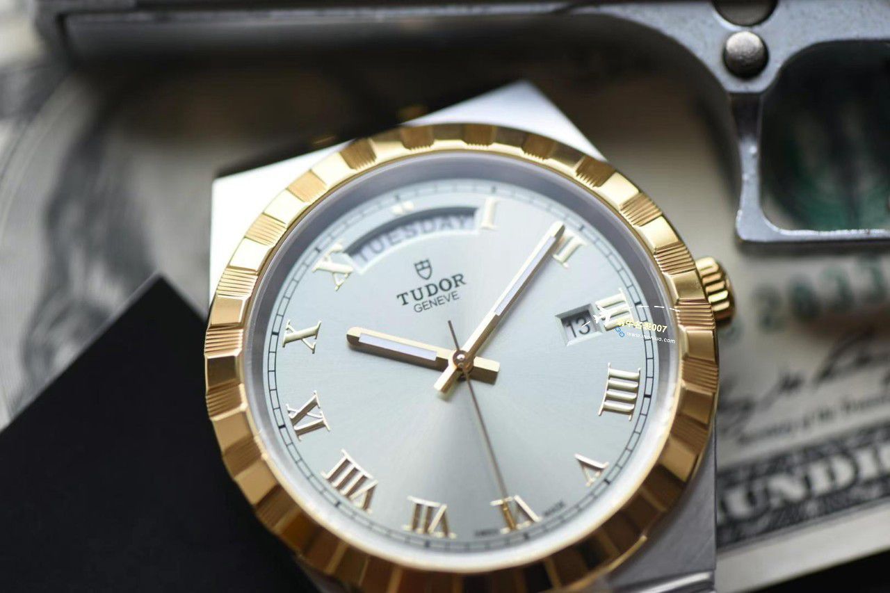 V7厂帝舵皇家系列M28603-0001一比一高精仿复刻腕表 / DT081