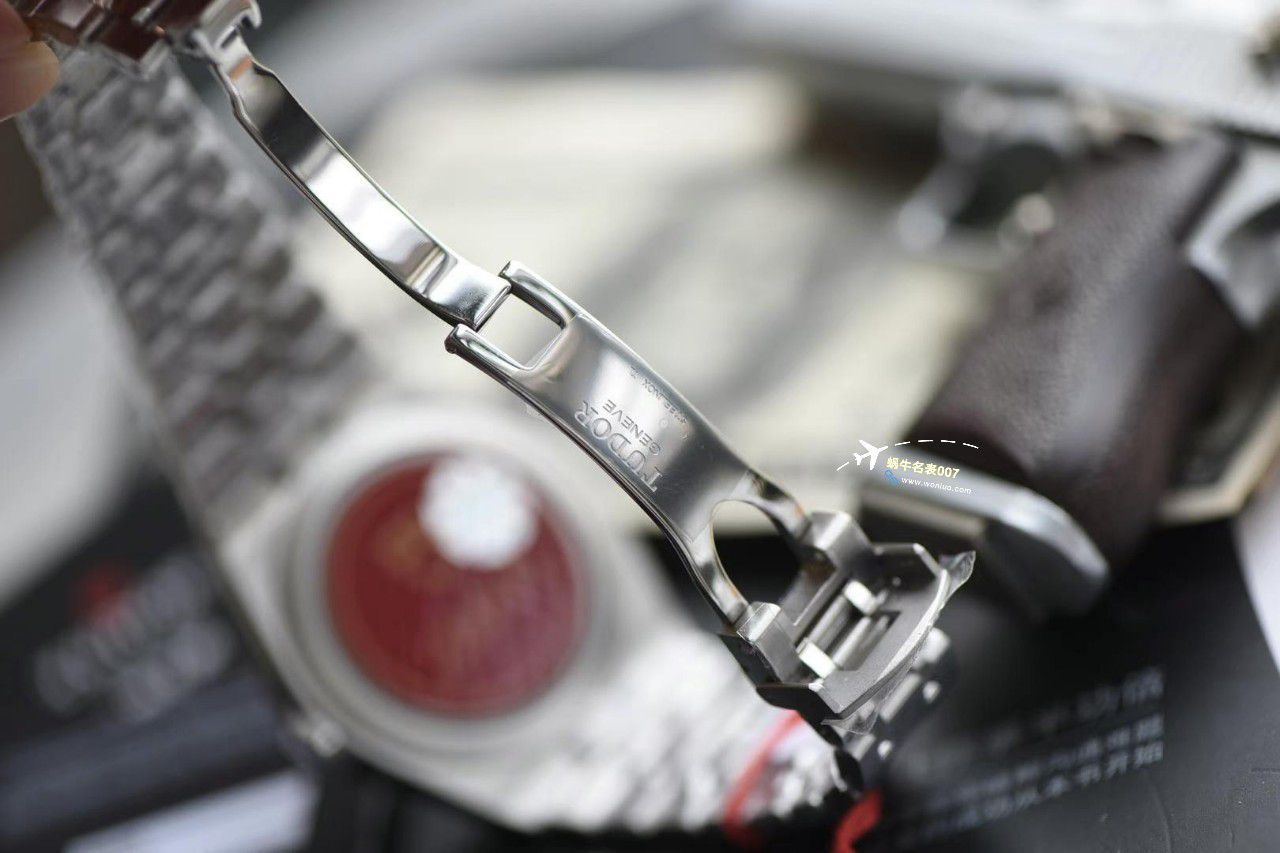 V7厂帝舵皇家系列M28603-0001一比一高精仿复刻腕表 / DT081