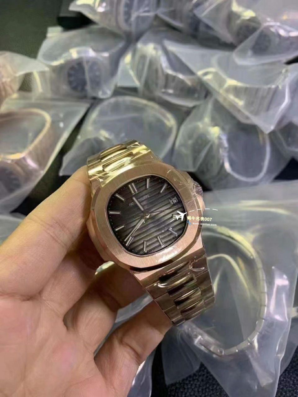 【视频评测】3K一体机百达翡丽绿面鹦鹉螺一比一高仿复刻5711/1A-014手表 / BD386