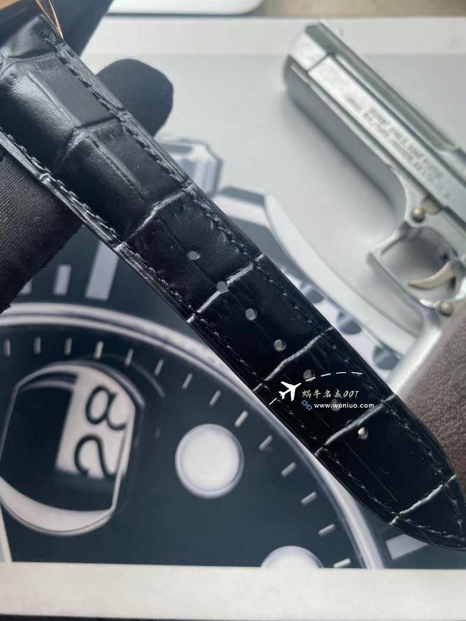 视频评测法穆兰CRAZY HOURS 系列8880 CH 顶级复刻高仿乱跳时间玫瑰金表壳黑面时标白盘腕表 / FL082