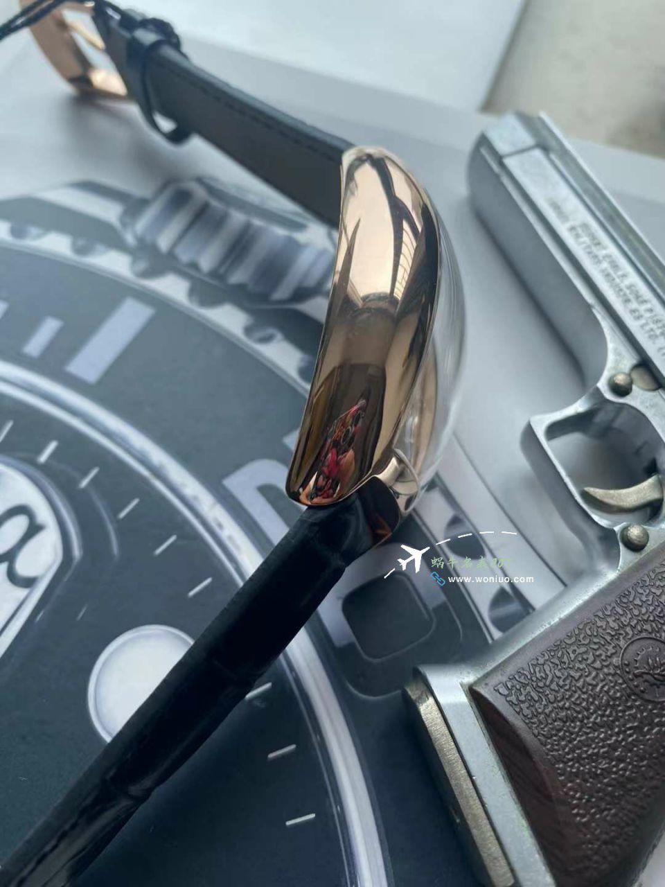 视频评测法穆兰CRAZY HOURS 系列8880 CH 顶级复刻高仿乱跳时间玫瑰金表壳黑面时标白盘腕表 / FL082