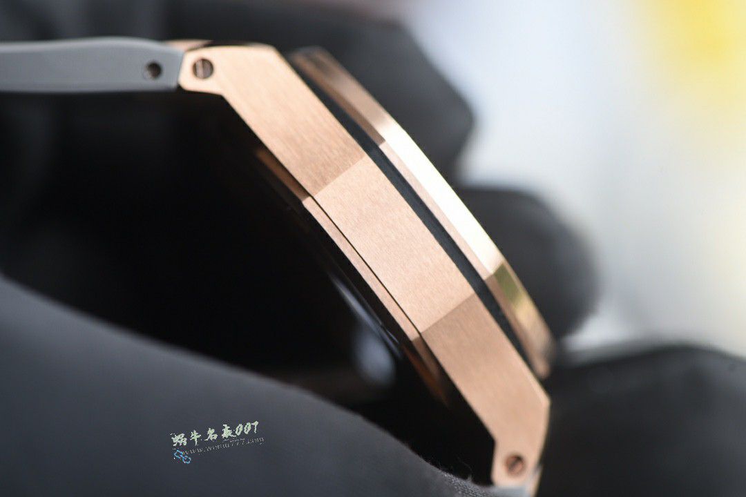 Duck爱彼皇家橡树离岸型最好高仿女表26231OR.ZZ.D003CA.01腕表 / AP302