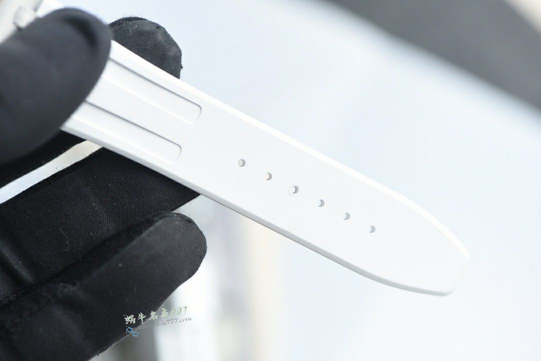 Duck爱彼皇家橡树离岸型最好高仿女表26231OR.ZZ.D003CA.01腕表 / AP302