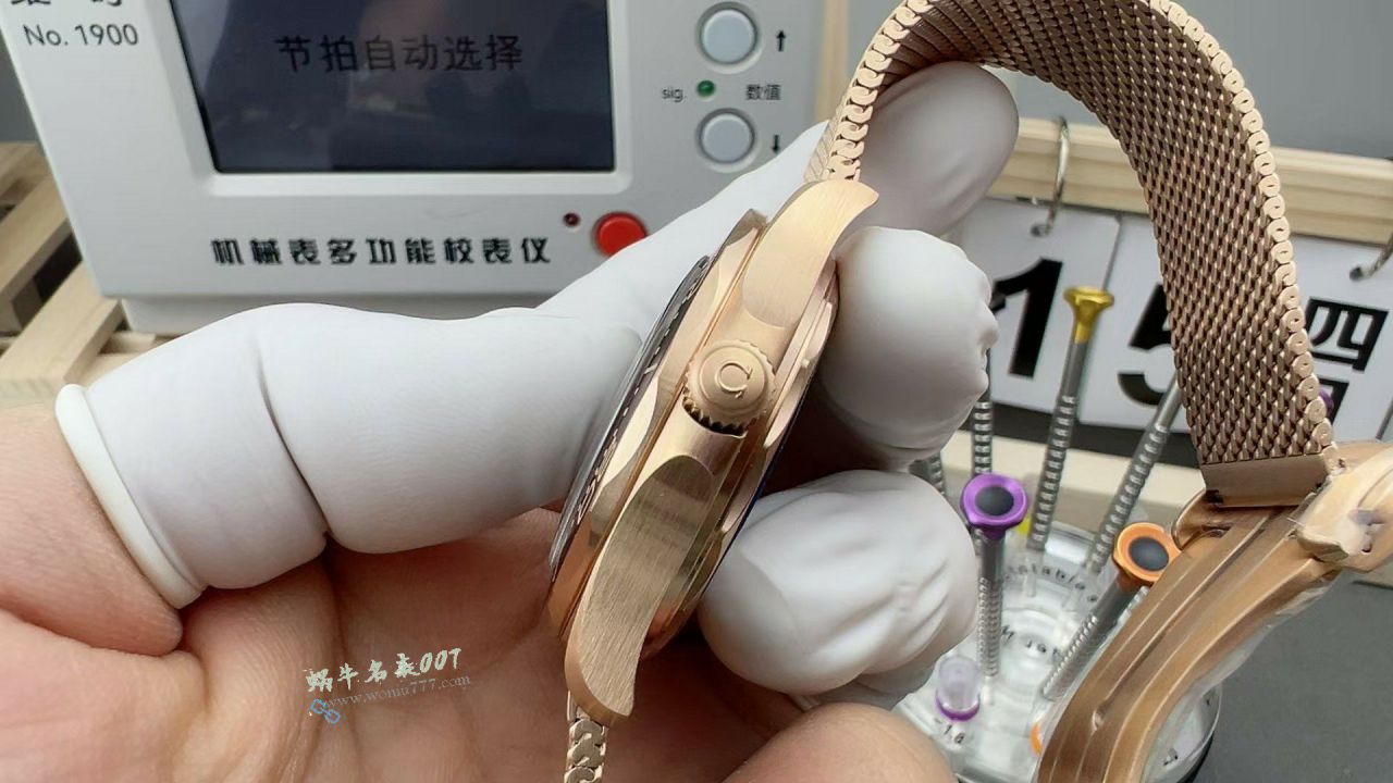 VS欧米茄007海马300青铜金无暇赴死复刻手表210.90.42.20.01.003腕表 / VS828