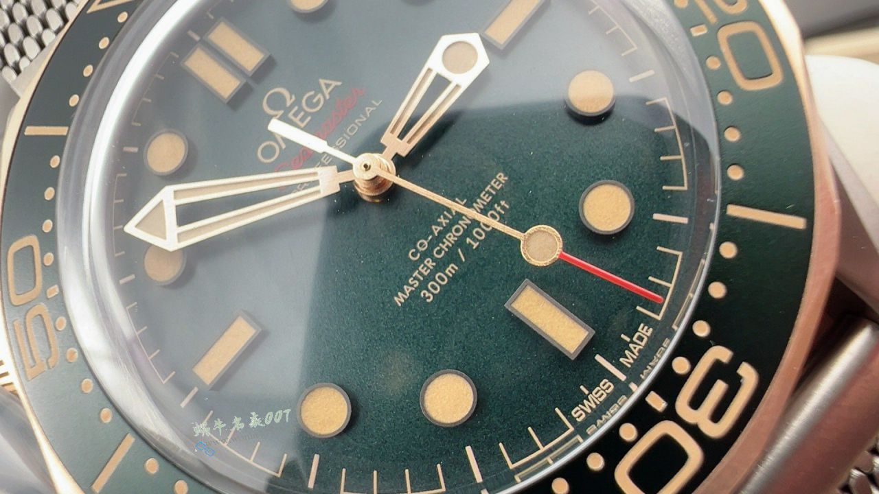 VS欧米茄青铜金绿面007无暇赴死海马300超级复刻手表210.90.42.20.10.001腕表 / VS827