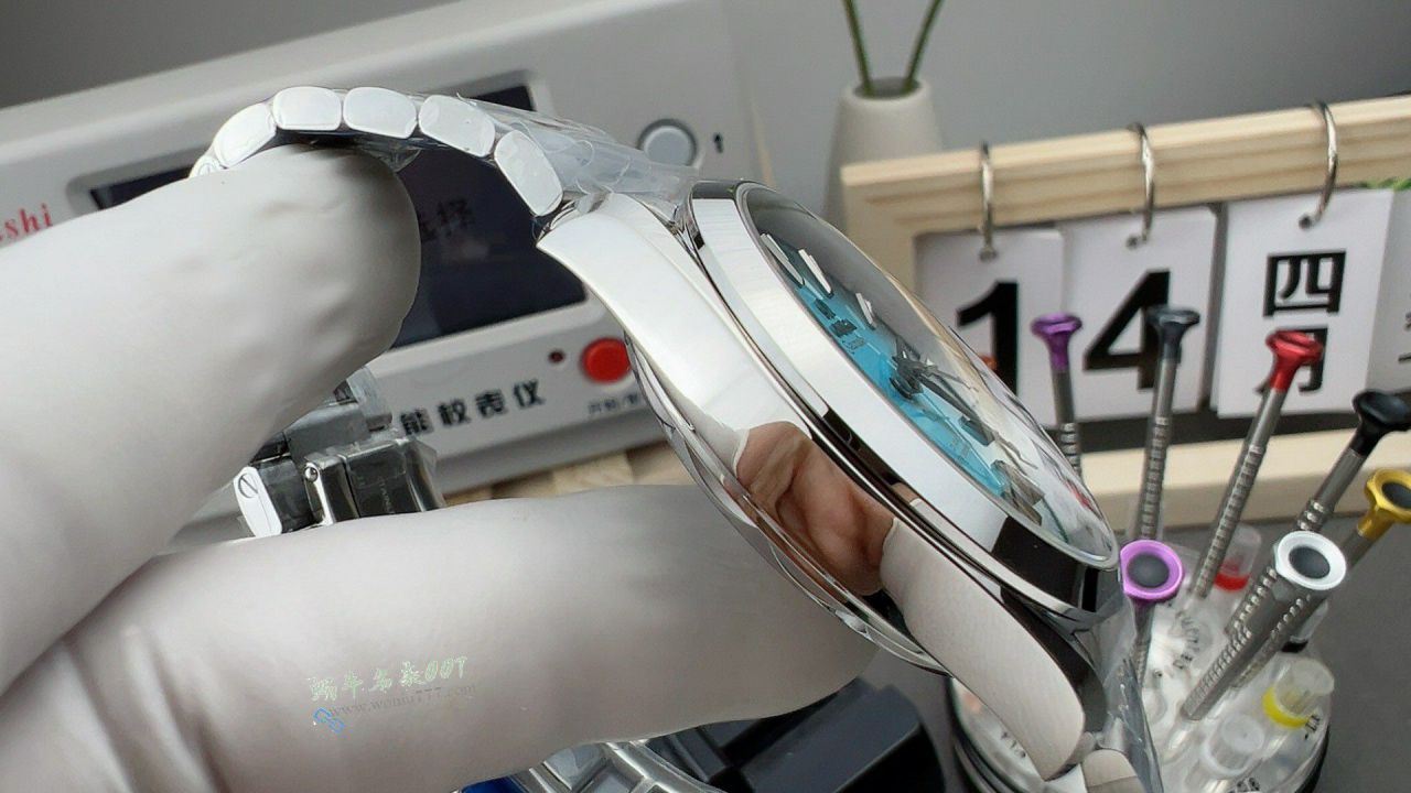 VS欧米茄渐变绿松石海马150顶级复刻220.10.41.21.03.006腕表 / VS826