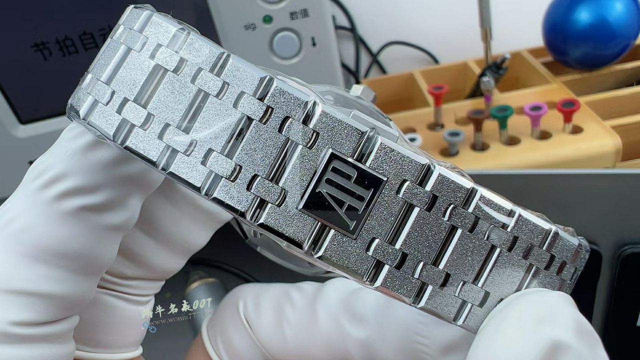 THB爱彼皇家橡树一比一复刻手表15407BC.GG.1224BC.01腕表 / AP312