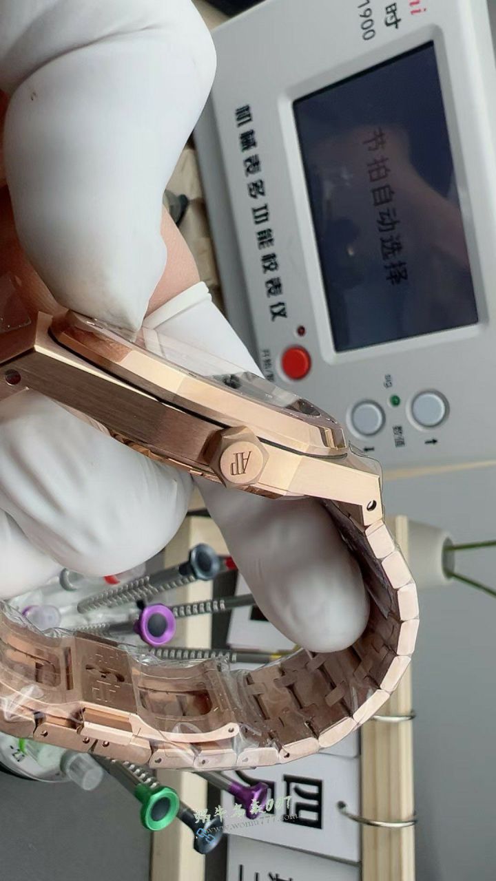 THB爱彼皇家橡树超A复刻高仿手表15407OR.OO.1220OR.01腕表 / AP313