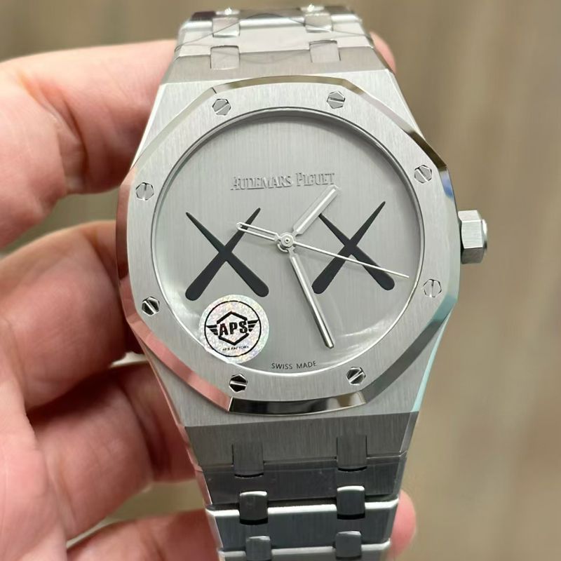 APS厂 爱彼Audemars Piguet联名kaws 的新品15500