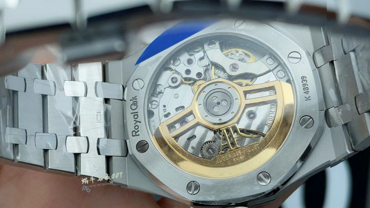 APS厂 爱彼Audemars Piguet联名kaws 的新品15500 / AP315