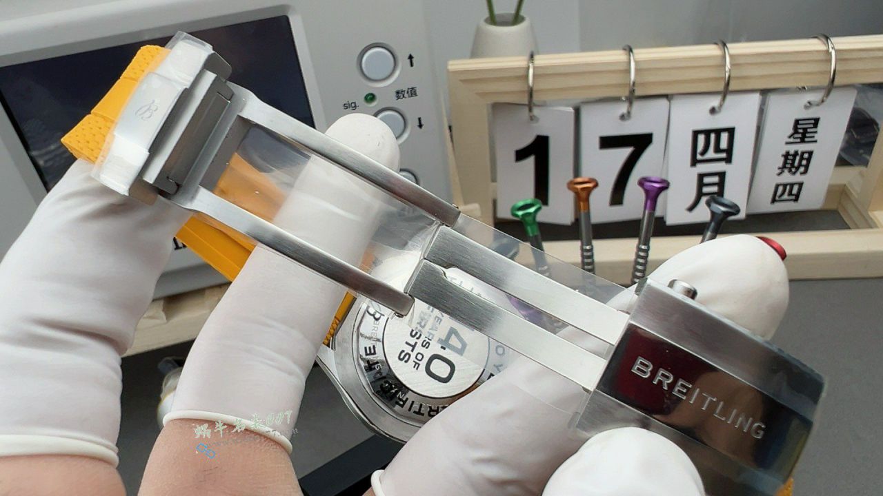 BLS百年灵彩虹超级海洋复刻手表A17375211B2S3腕表 / BL213