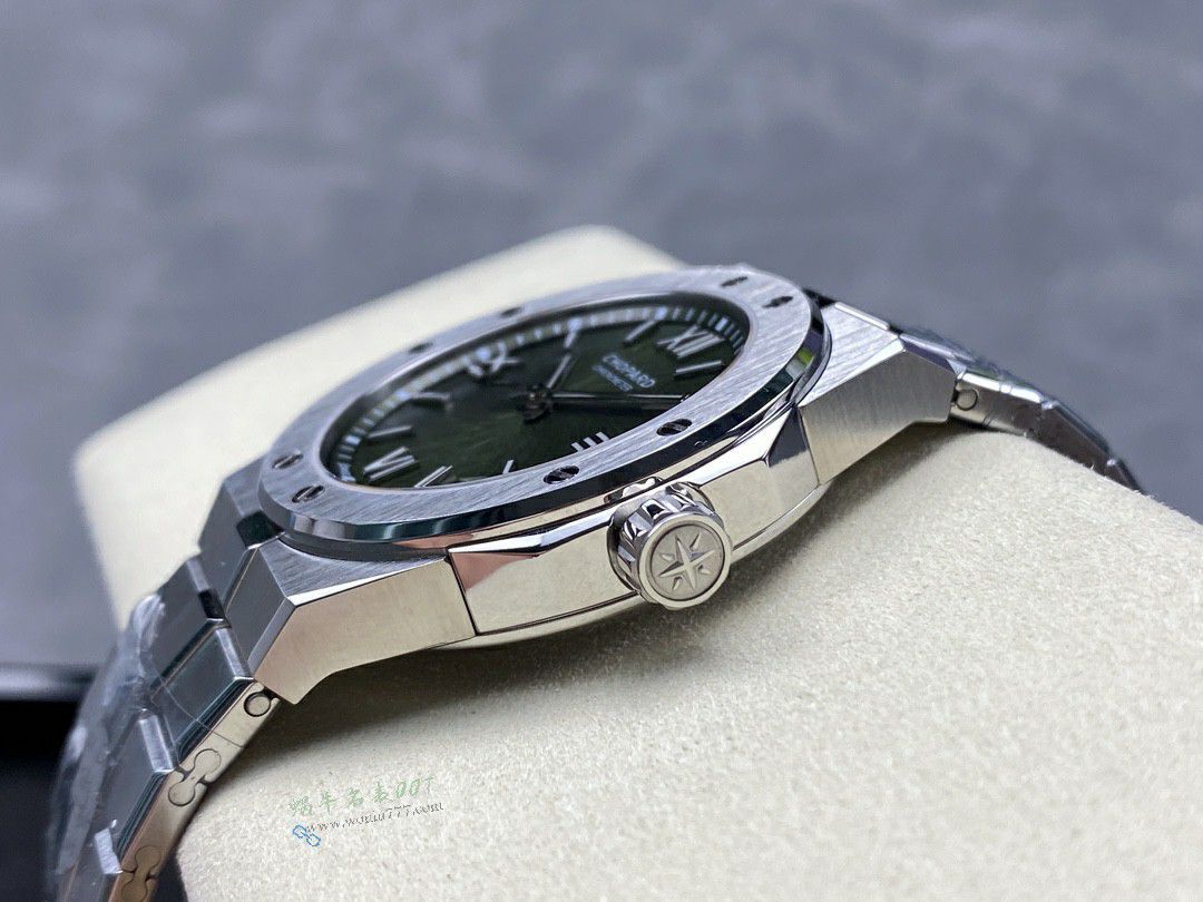 GH萧邦雪山傲翼集合 / XB092