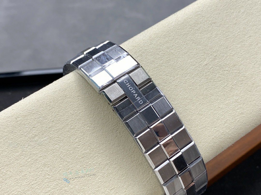 GH萧邦雪山傲翼集合 / XB092