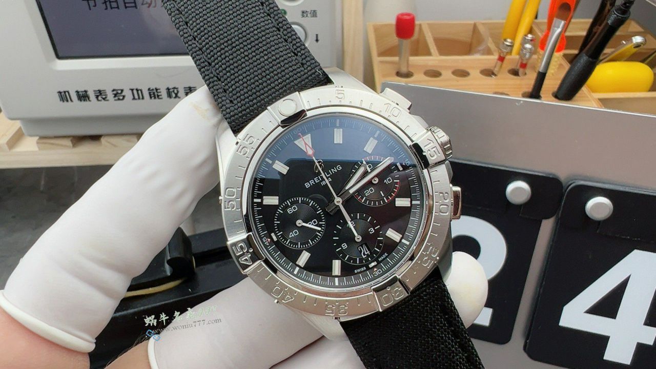 BLS百年灵复仇者复刻手表AB01821A1B1X2腕表 / BL216