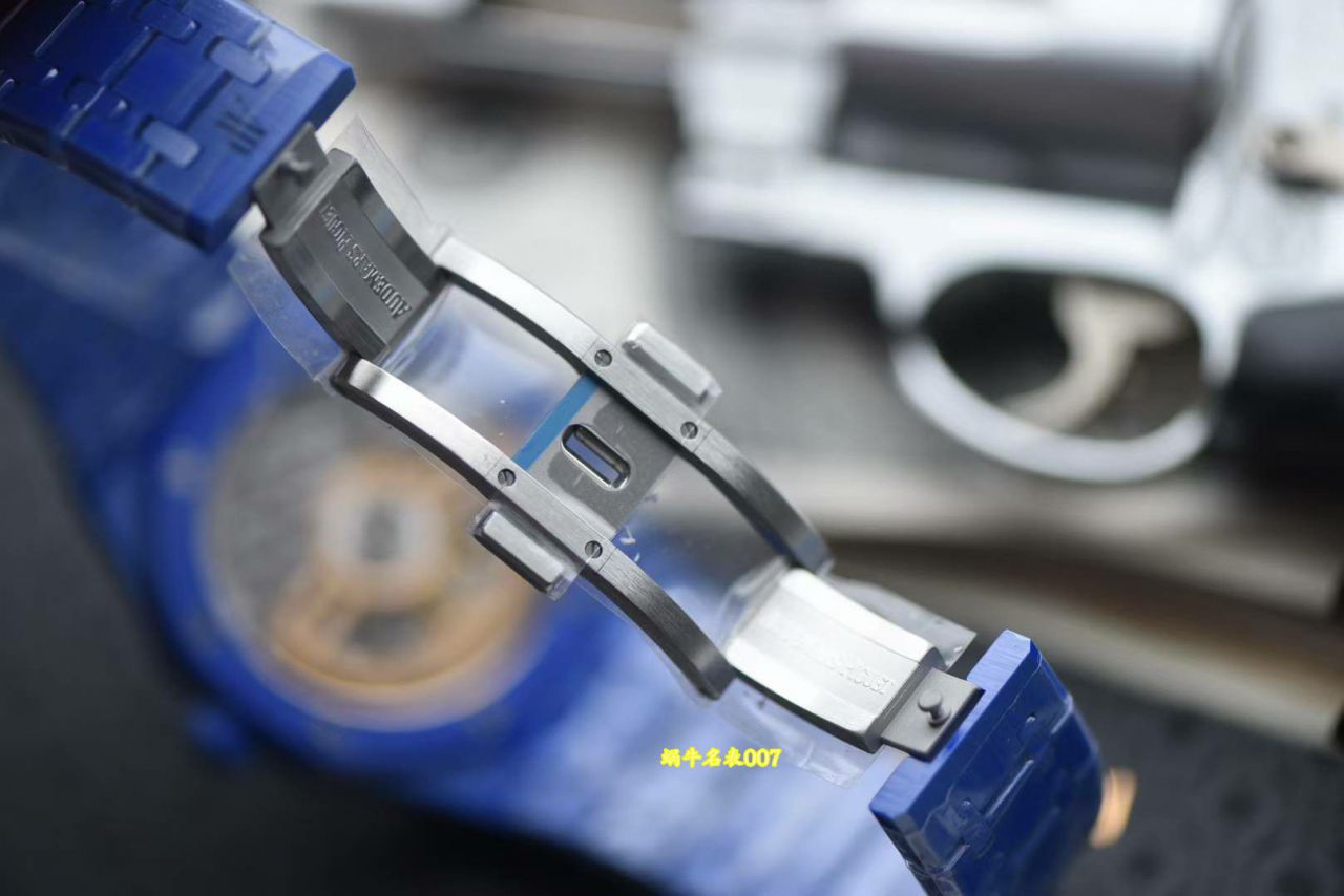 视频APS爱彼cal.4302一体机15500全陶瓷款式手表 / AP359