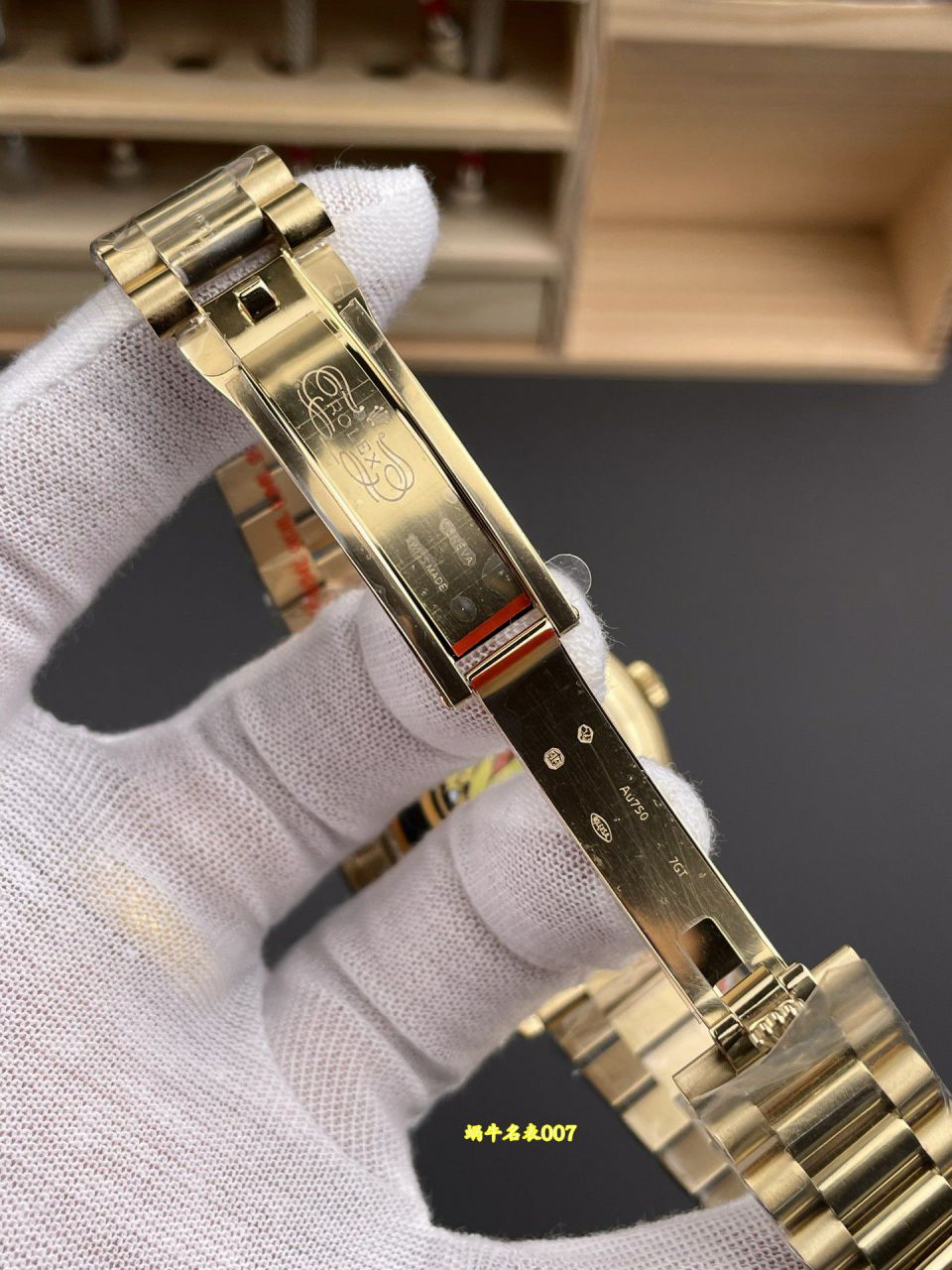 QF厂配重黄冰糖劳力士星期日历型系列m228238-0005腕表 / R1023