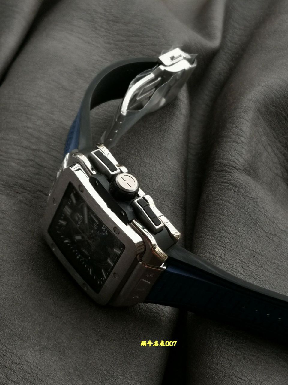 BBF宇舶表SQUARE BANG UNICO系列821.NX.5170.RX腕表 / YB159