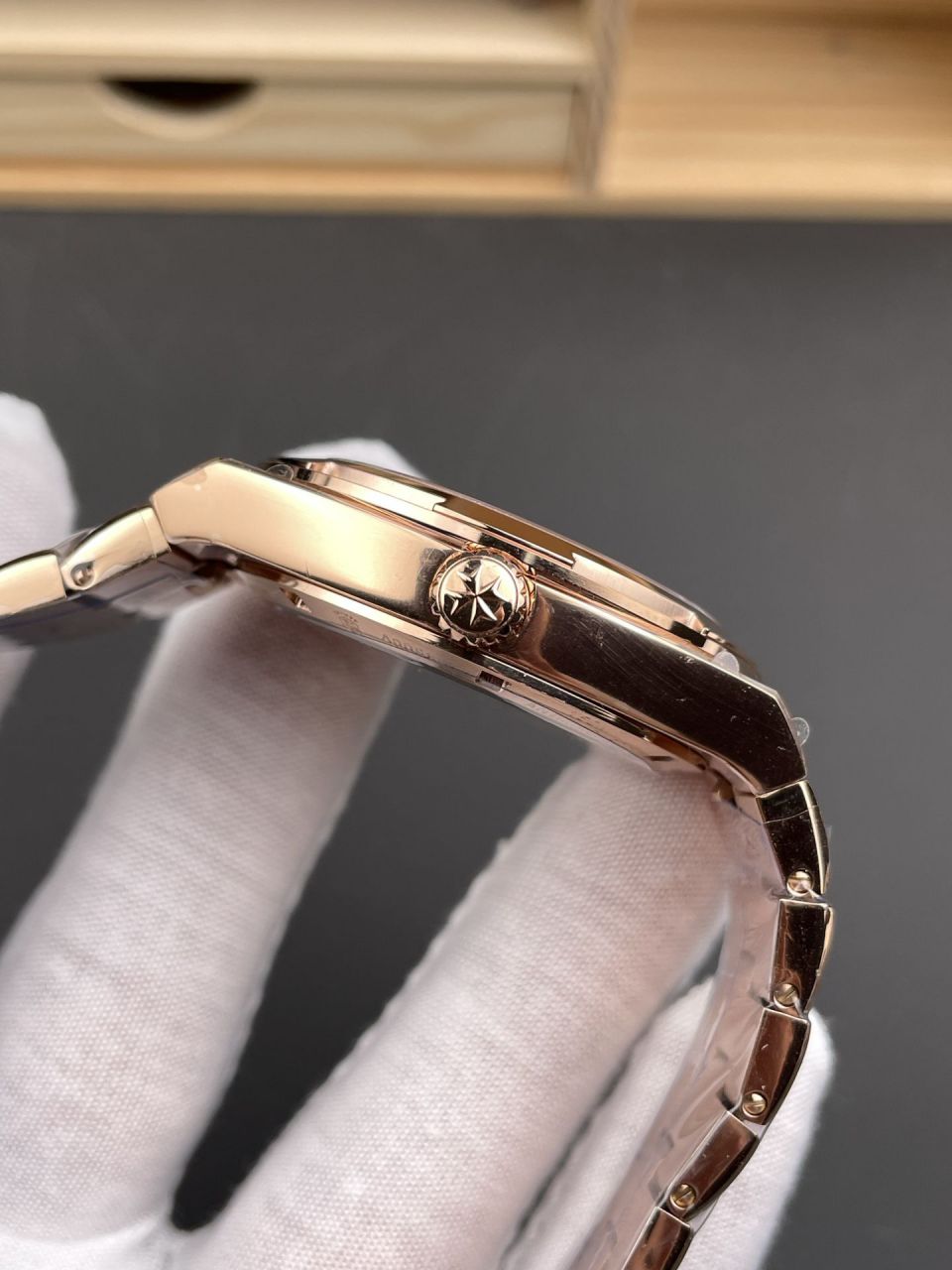 8F江诗丹顿纵横四海系列4520V/210R-B967腕表 / JS281