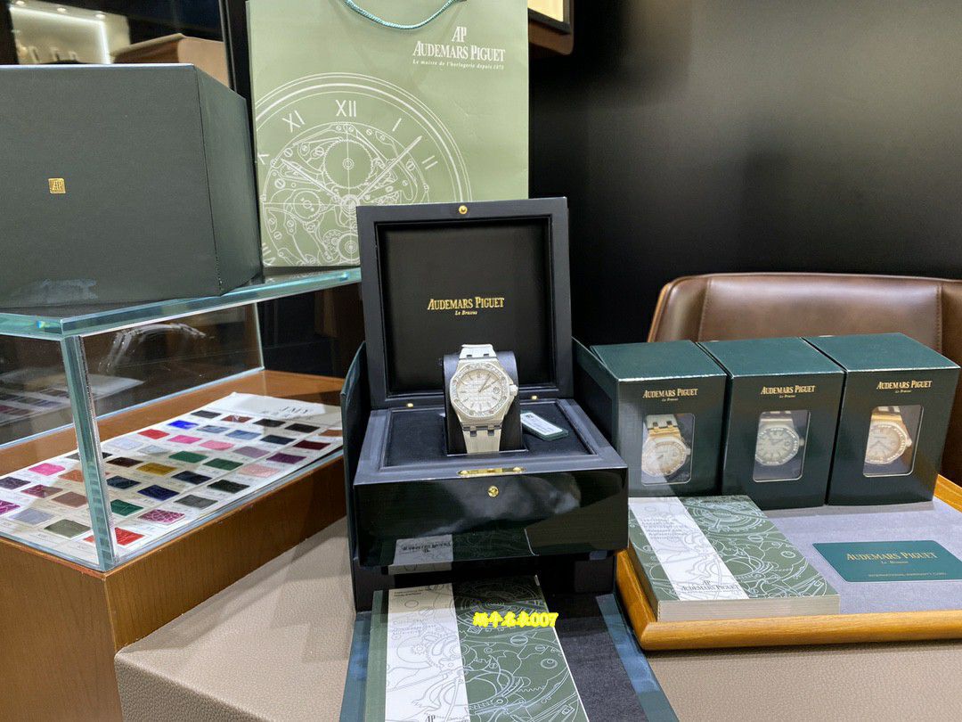 高端稀有品原单品质真钻女表爱彼皇家橡树离岸型复刻67540OK.ZZ.D010CA.01腕表 / AP367