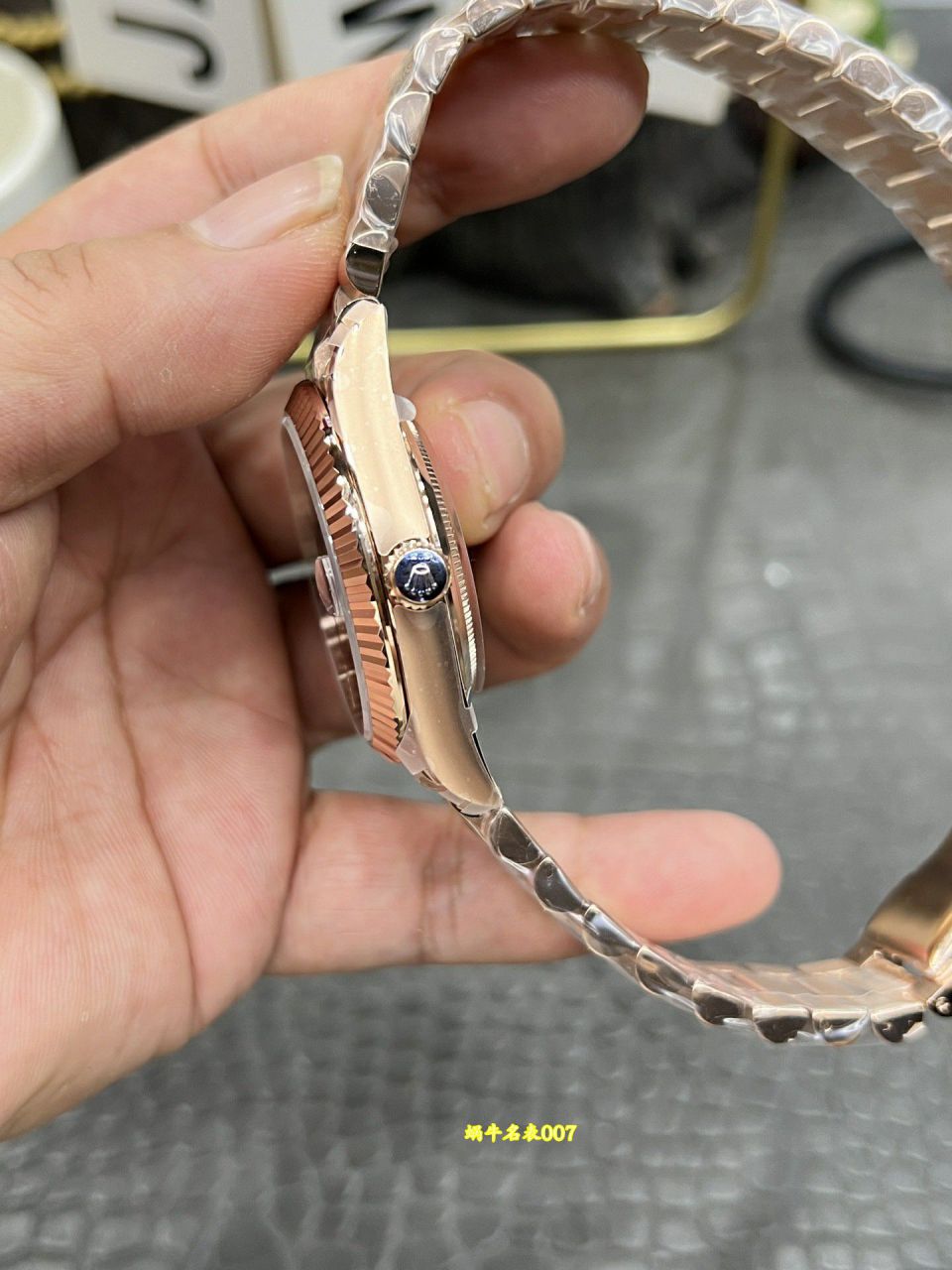 CBD配重劳力士星期日历型咖啡面m228235-0002腕表 / R1033