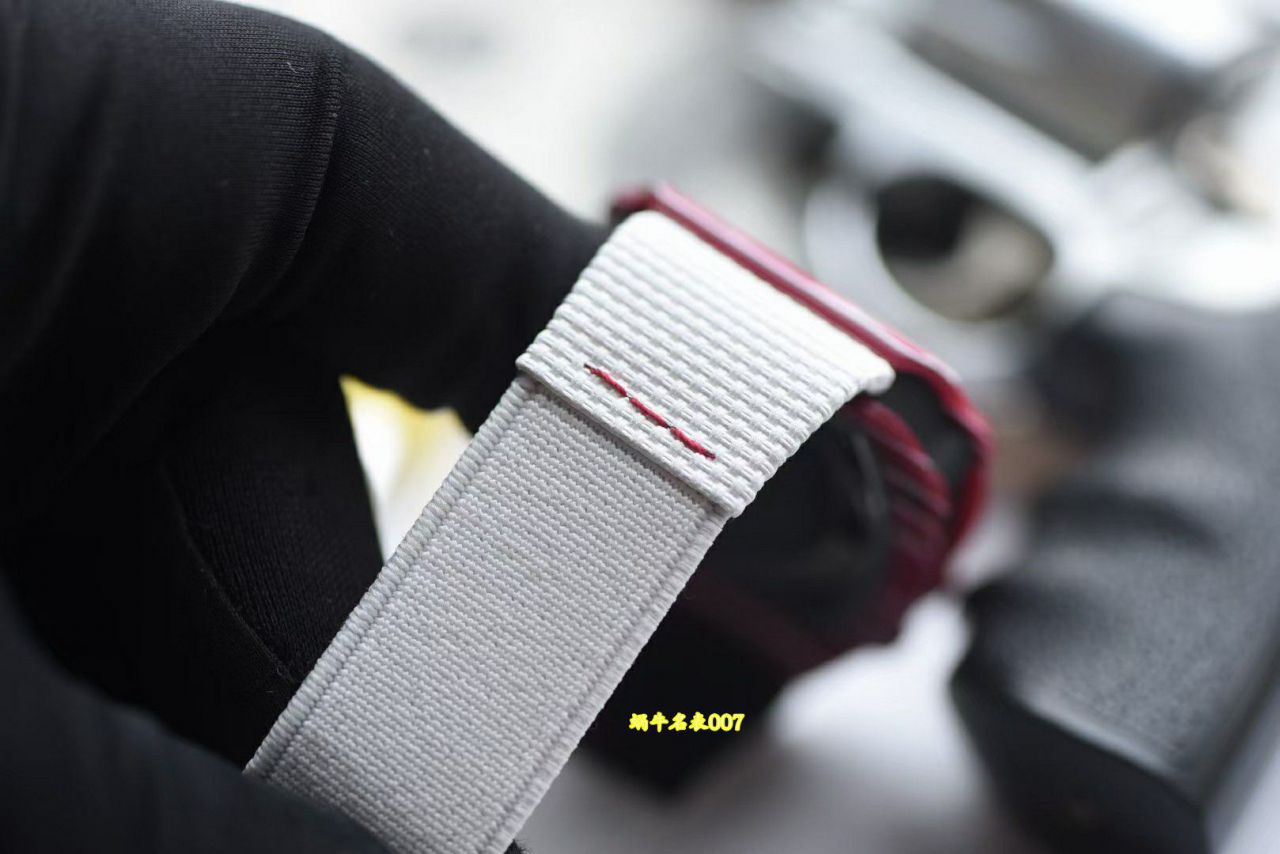 视频评测高端定制RICHARD MILLE 理查德米勒RM67-02 超级版～  紫色 最薄最轻最强卡塔尔 / RM67KATAER