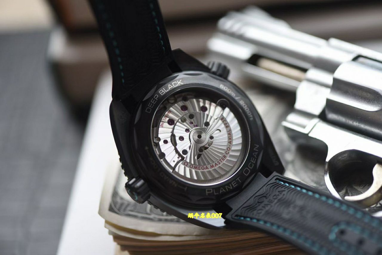 VS厂欧米茄顶级复刻手表海马世界时600米215.92.46.22.01.006腕表 / VS833