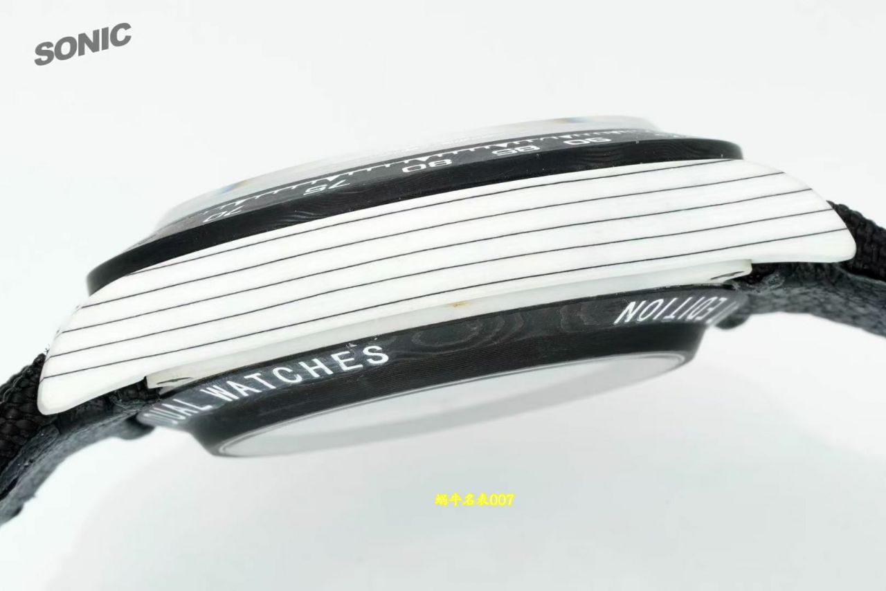 Sonic厂Diw和保时捷联名款911 S/T碳纤维劳力士迪通拿改装手表 / R1055