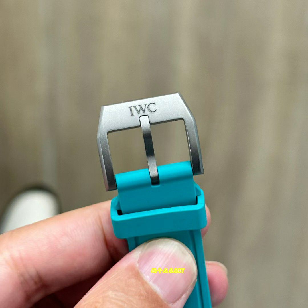 M+厂万国顶级复刻手表飞行员系列IW328210(梅赛德斯-AMG马石油F1™车队特别版) / IW670