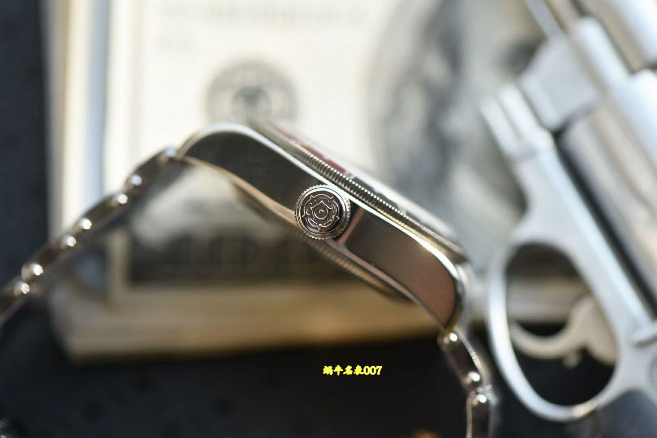 ZF帝舵碧湾可乐圈M79830RB-0010腕表 / DT090