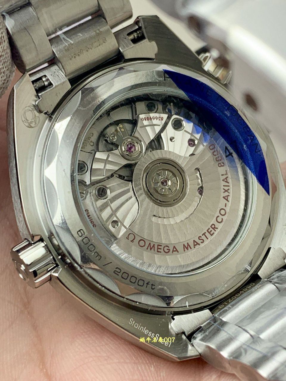 VS欧米茄海马600米系列215.30.40.20.03.001腕表 /  