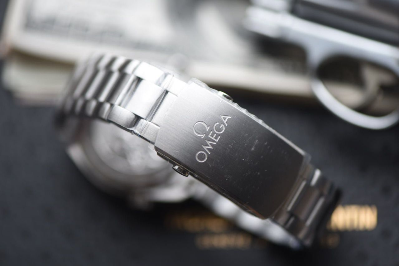 VS欧米茄海马系列215.30.40.20.03.002腕表 /  