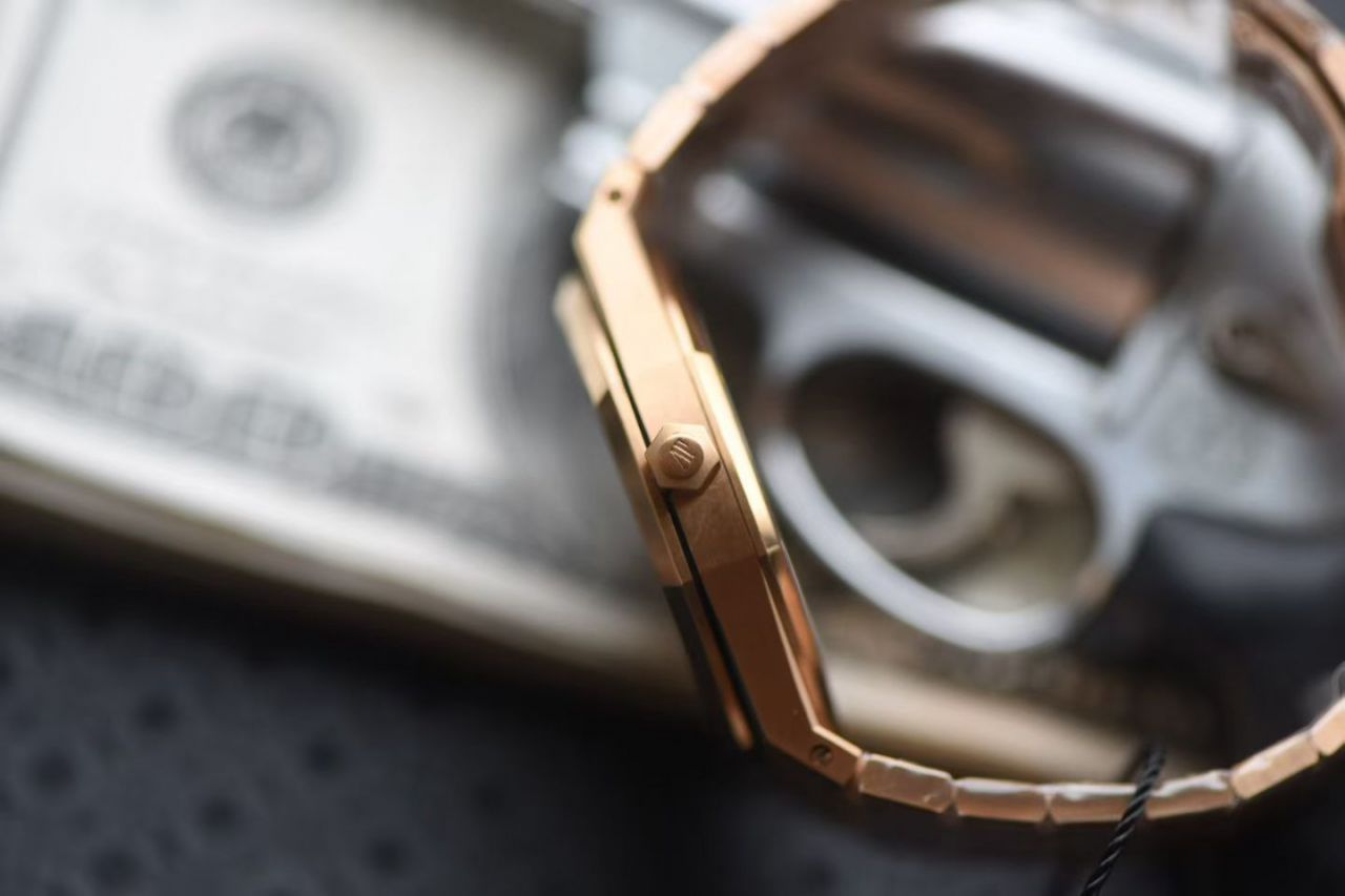 ZF爱彼皇家橡树系列16202OR.OO.1240OR.02腕表 /  