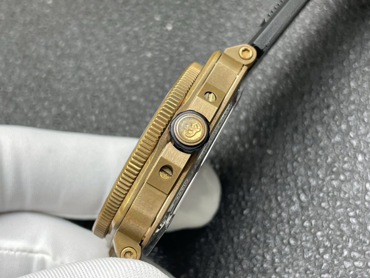 柏莱士INSTRUMENTS系列BR0392-D-G-BR/SCA腕表 /  