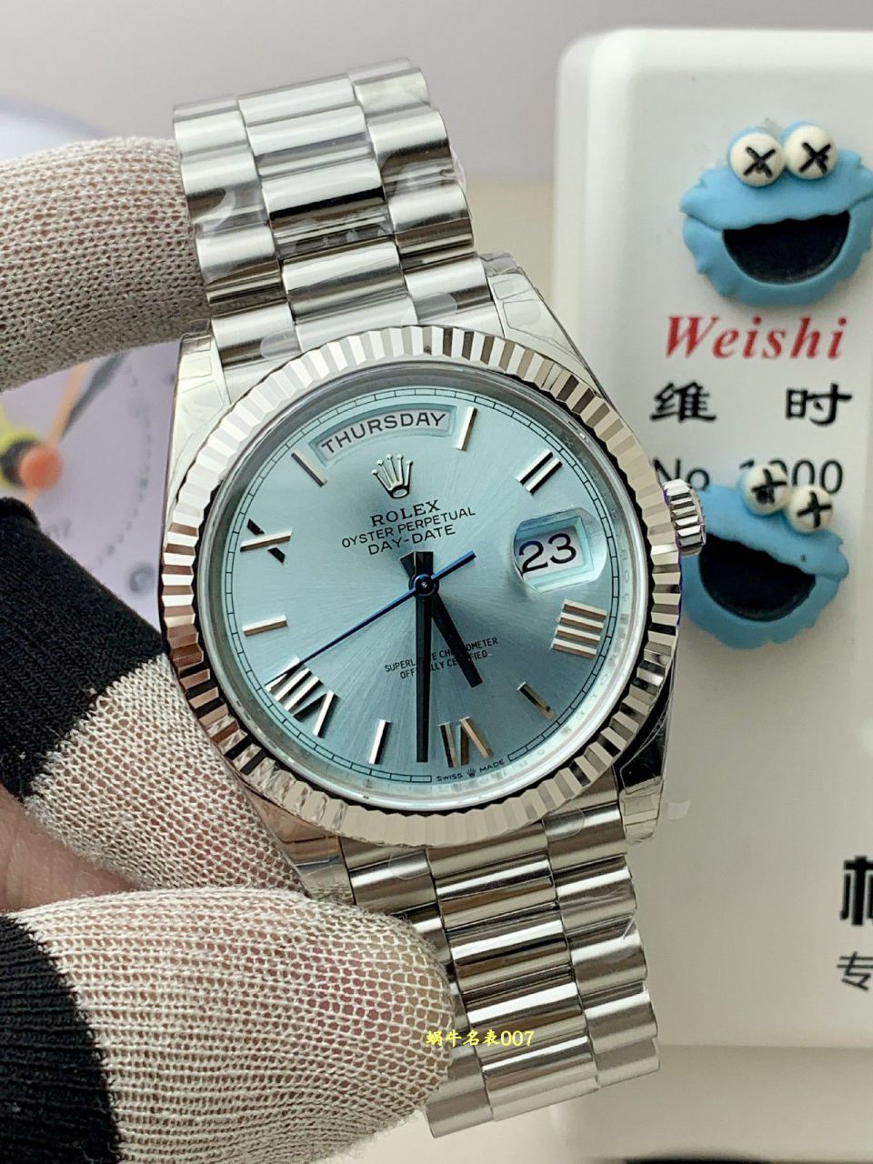 VS劳力士星期日历型配重系列M228236-0012腕表 /  