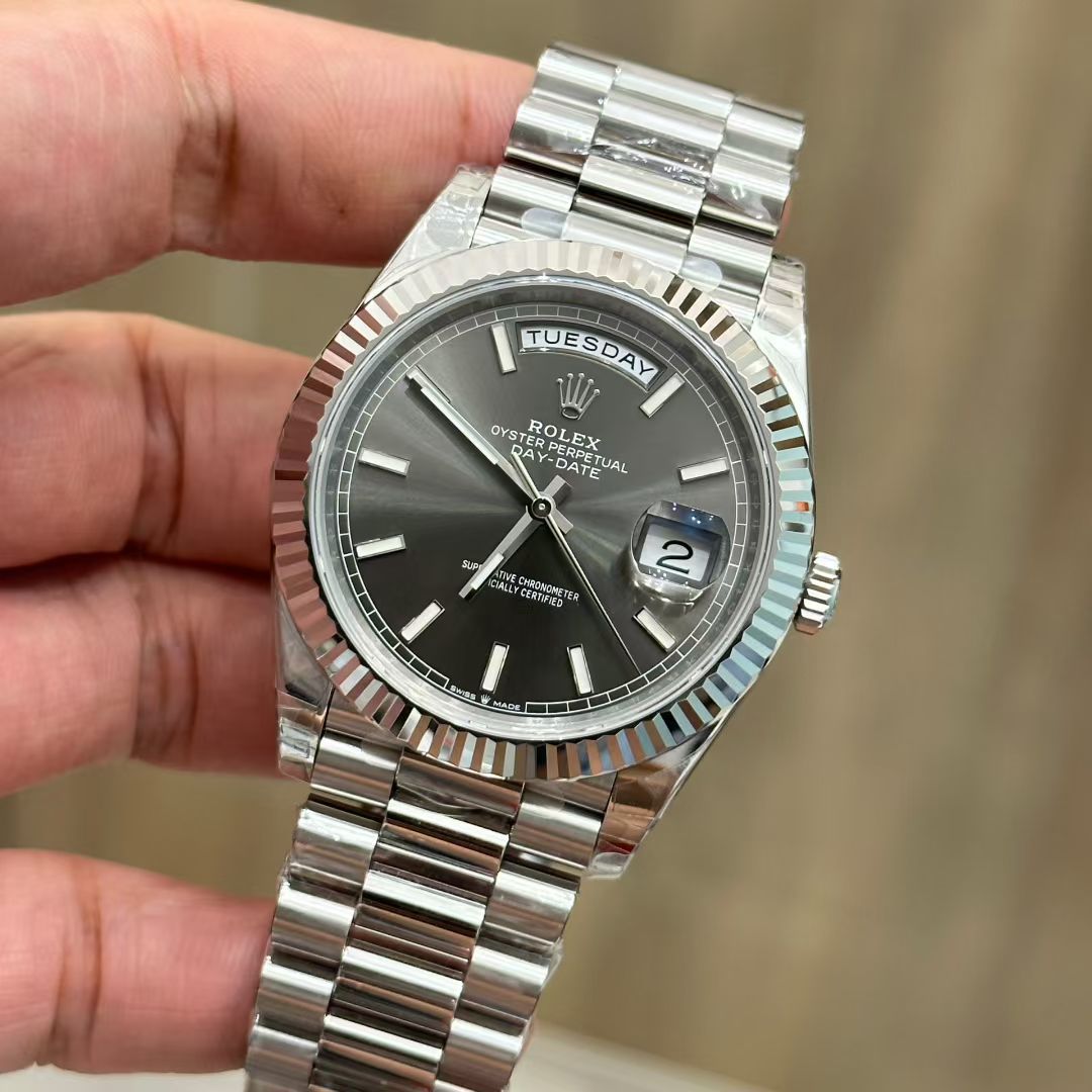 VS配重劳力士星期日历型黑面灰面m228239-0060，m228239-0005腕表 /  