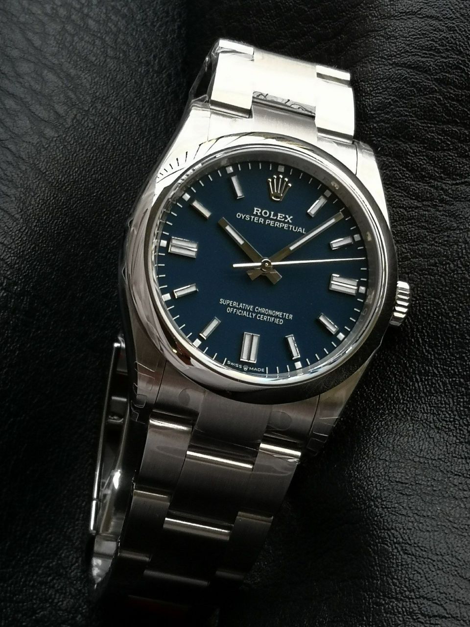 VS劳力士蚝式恒动系列126000-0015腕表 /  