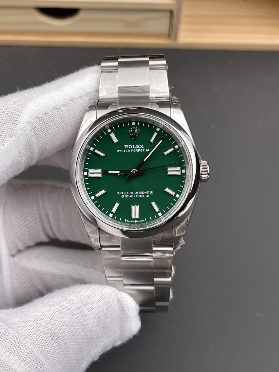 VS劳力士蚝式恒动系列m126000-0005腕表 /  