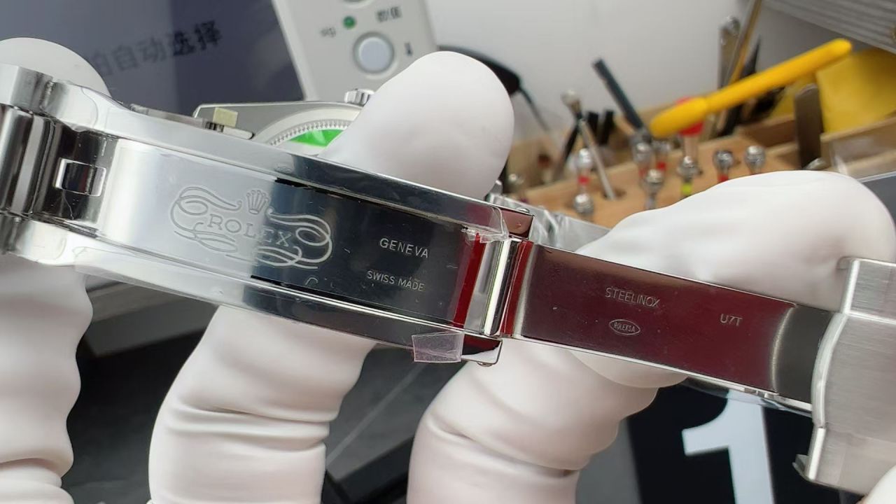 VS劳力士蚝式恒动系列m126000-0007腕表 /  