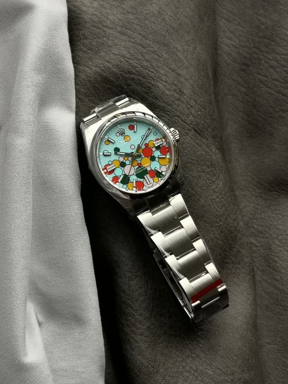 VS劳力士蚝式恒动系列m126000-0009（36毫米）腕表(气球盘) /  