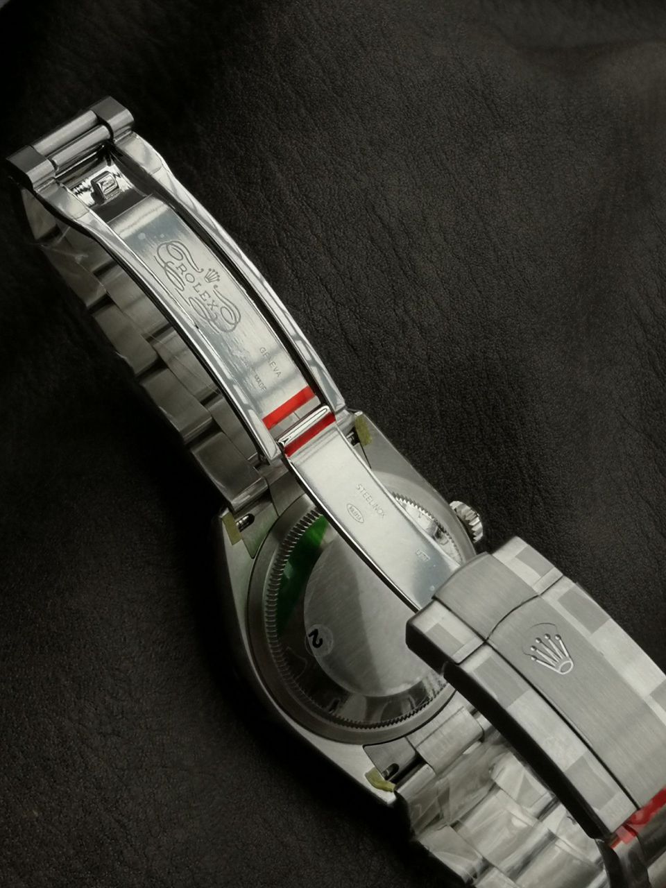 VS劳力士蚝式恒动系列m126000-0009（36毫米）腕表(气球盘) /  